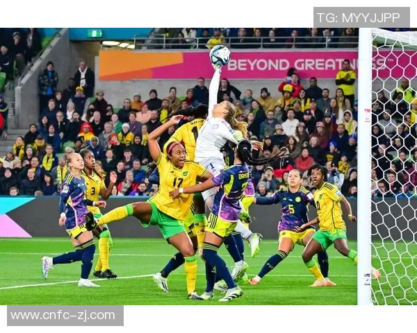 凯里市周末杯足球比赛精彩直播尽在眼前，快来一起为球队加油助威！